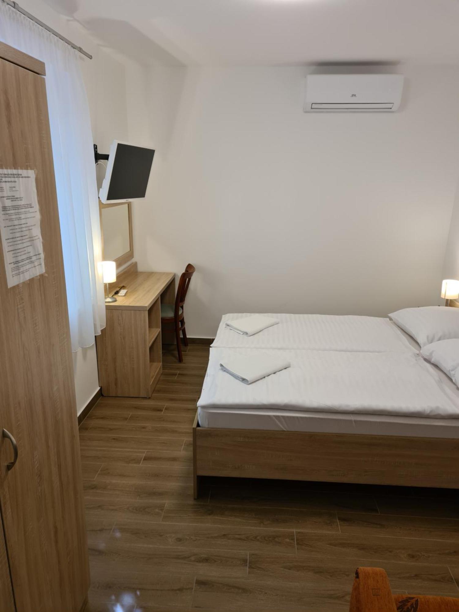 Táncsics Vendégház Siófok Habitación foto