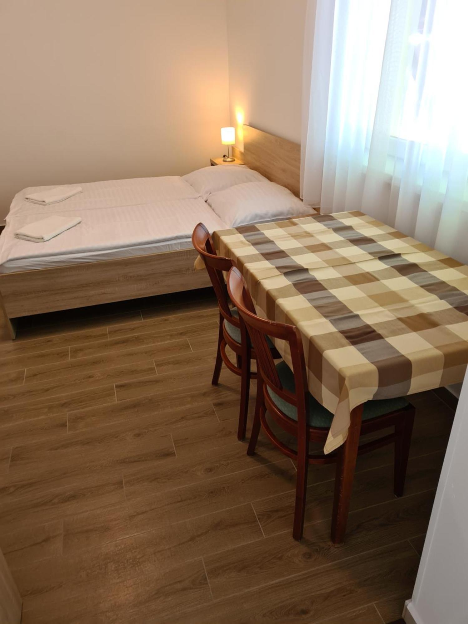 Táncsics Vendégház Siófok Habitación foto